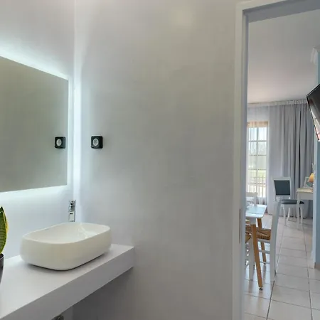Apartment Superior Boutique Studios! #3 Svoronata