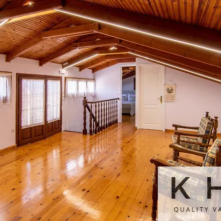 Superior Boutique Studios! #3 Apartment Svoronata
